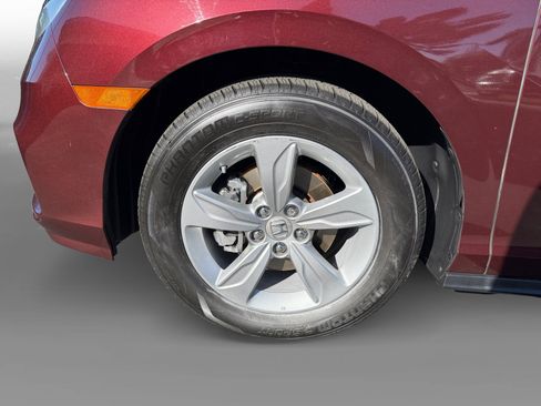 Used 2018 Honda Odyssey EX image 9