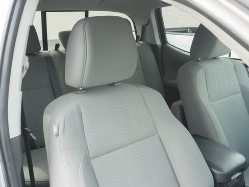 Used 2016 Toyota Tacoma SR5 RWD image 5