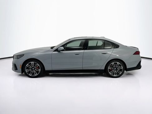 New 2027 BMW 530i RWD image 8