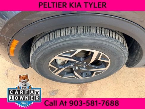 Certified 2024 Kia Sportage LX image 5