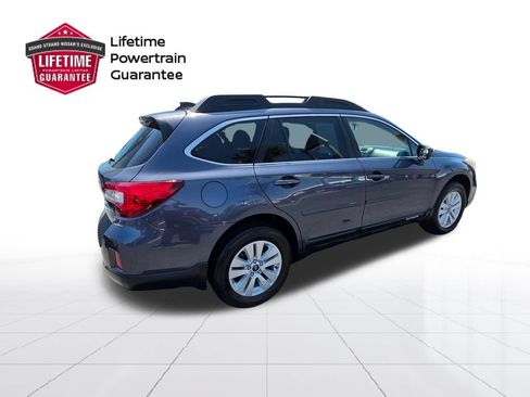 Used 2017 Subaru Outback 2.5i Premium AWD/4WD image 7