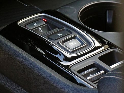 Used 2023 Honda Pilot EX-L image 17