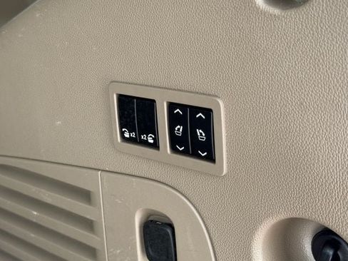 Used 2019 Chevrolet Tahoe Premier AWD/4WD image 15