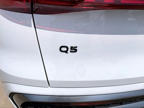 Used 2025 Audi Q5 Premium Plus w/ Premium Plus AWD/4WD image 33