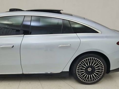 Used 2023 Mercedes-Benz EQS 580 580 image 4