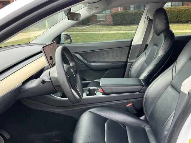 Used 2020 Tesla Model Y Long Range AWD/4WD image 16