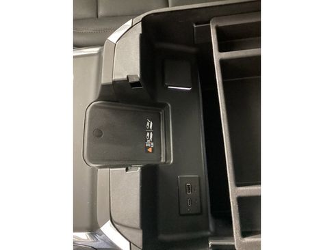 Used 2024 Chevrolet Silverado 3500 LTZ w/ LTZ Convenience Package image 34