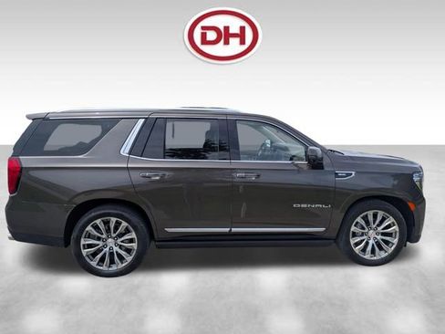 Used 2021 GMC Yukon Denali w/ Denali Ultimate Package AWD/4WD image 4