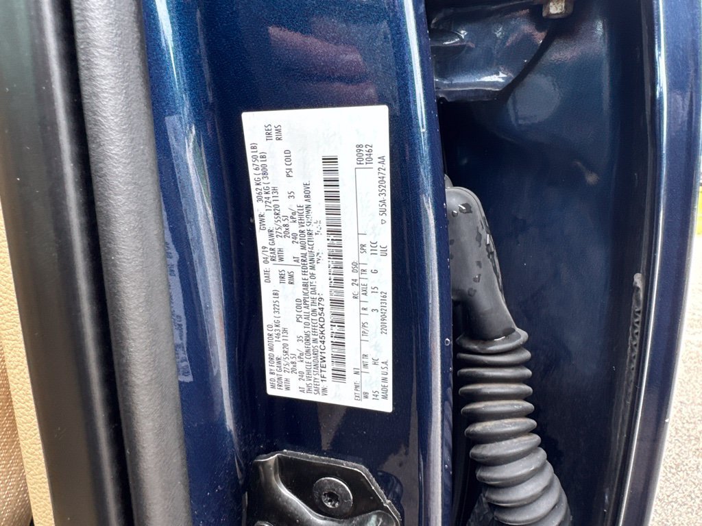 Used 2019 Ford F150 Lariat w/ Equipment Group 502A Luxury RWD image 14