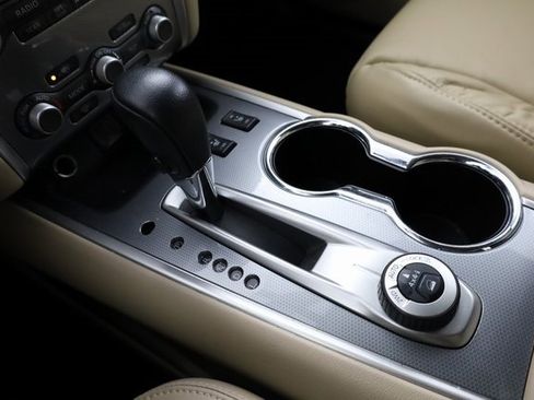 Used 2020 Nissan Pathfinder SL image 22