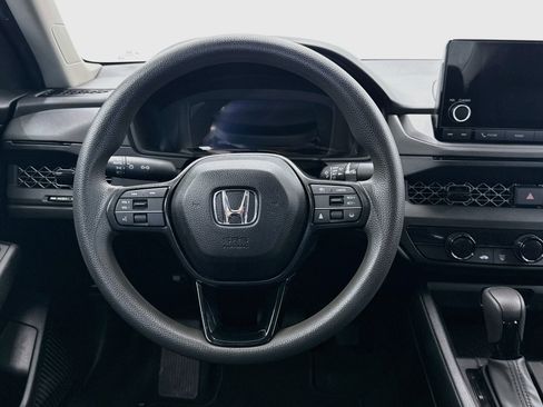Used 2025 Honda Accord LX image 17