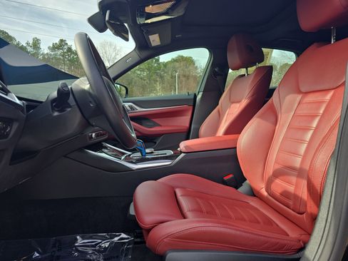 Used 2022 BMW i4 eDrive40 image 14