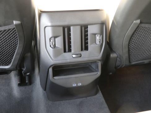 Certified 2025 BMW X3 xDrive30i w/ Premium Package image 32