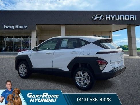 Used 2025 Hyundai Kona SE AWD/4WD image 6