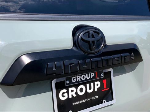 Used 2023 Toyota 4Runner TRD Off-Road AWD/4WD image 32