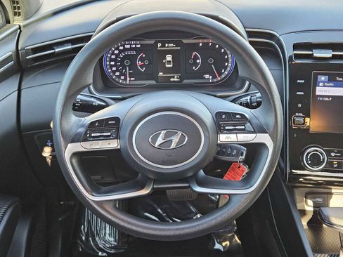 Used 2023 Hyundai Santa Cruz SE image 21