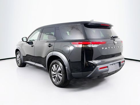 Used 2024 Nissan Pathfinder S image 6