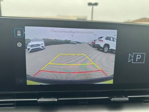 Used 2025 Hyundai Kona SEL image 17