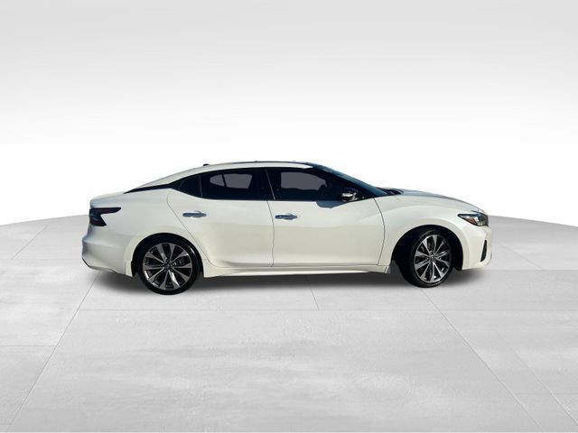 Used 2023 Nissan Maxima Platinum w/ Sport Mat Group FWD image 10