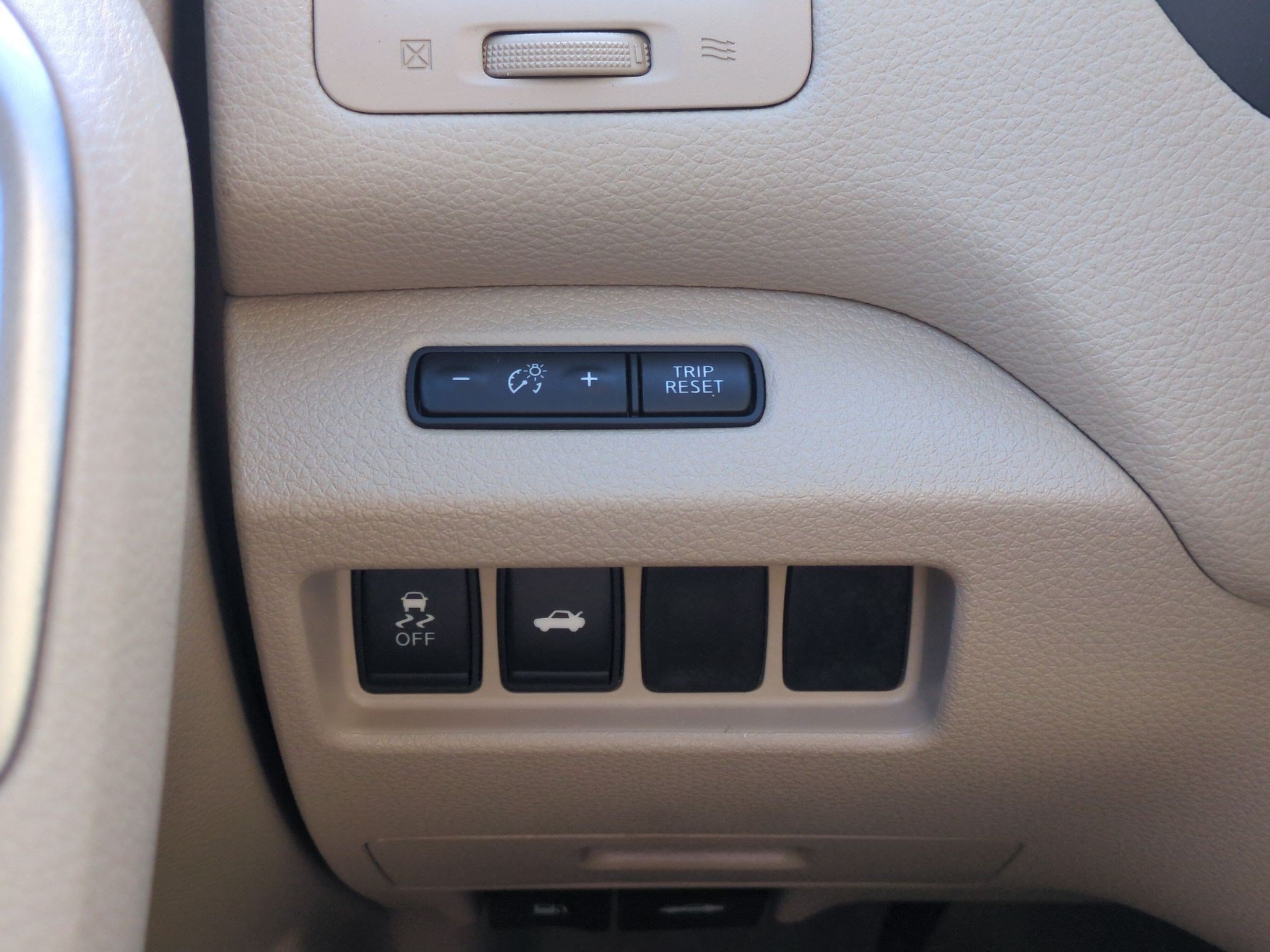 Used 2014 Nissan Altima 2.5 S FWD image 16