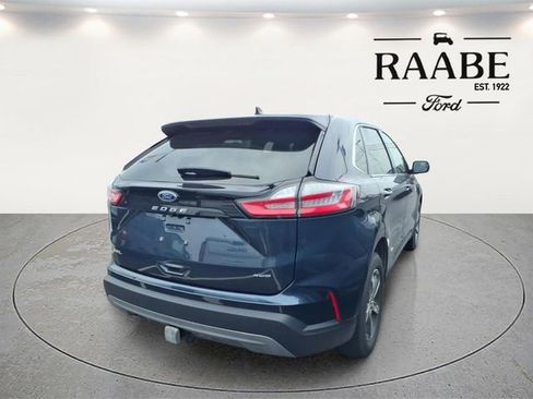 Used 2024 Ford Edge SEL w/ Convenience Package image 11