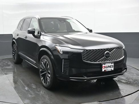 New 2026 Volvo XC90 B6 Plus w/ Protection Package image 4