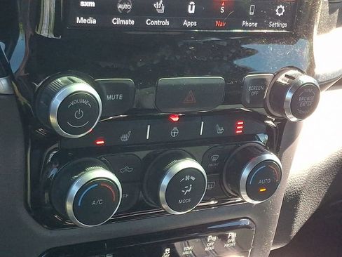 Used 2021 RAM 1500 Big Horn AWD/4WD image 16
