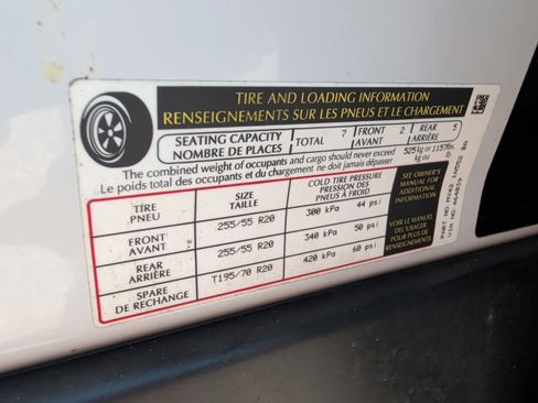 Used 2022 Land Rover Discovery S R-Dynamic AWD/4WD image 32