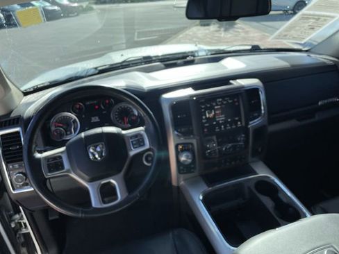 Used 2018 RAM 1500 Laramie w/ Convenience Group AWD/4WD image 16