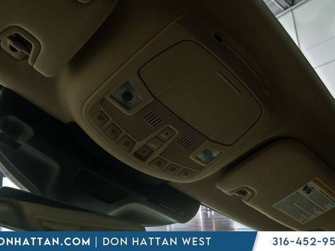 Used 2022 Lincoln Nautilus Reserve AWD/4WD image 14