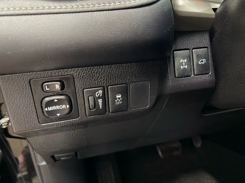Used 2015 Toyota RAV4 Limited AWD/4WD image 14