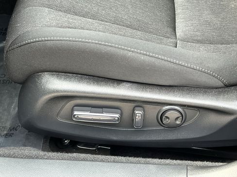 Used 2024 Honda Accord EX image 19