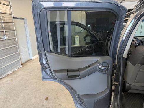 Used 2005 Nissan Xterra S w/ (P01) Power Pkg RWD image 22