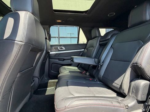 Used 2016 Ford Explorer Sport w/ Equipment Group 401A AWD/4WD image 17