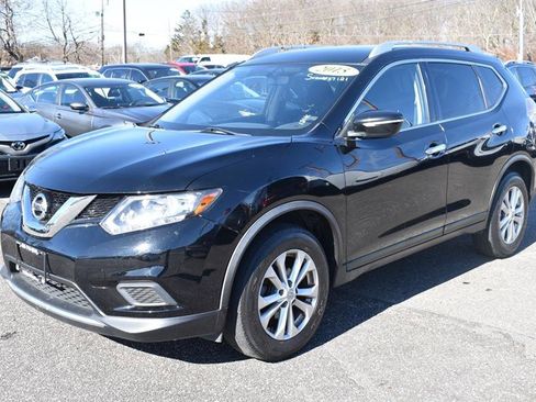 Used 2015 Nissan Rogue SV image 4