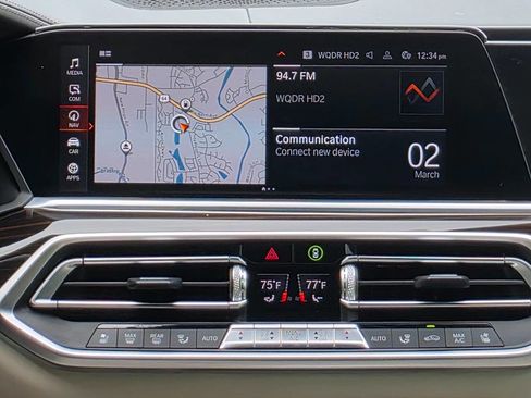 Used 2020 BMW X5 xDrive40i w/ M Sport Package image 28