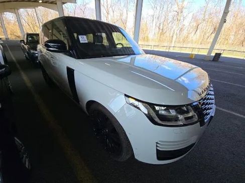 Used 2019 Land Rover Range Rover HSE image 3
