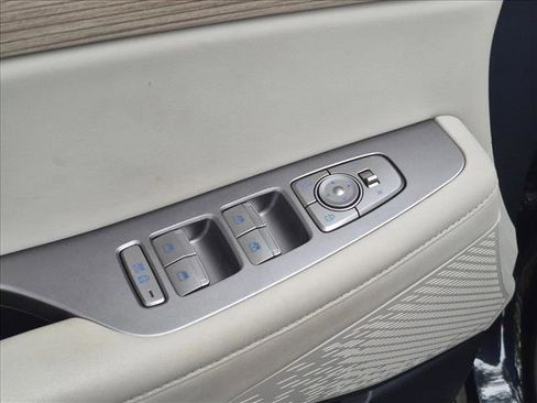 Used 2022 Hyundai Palisade SEL w/ 8P Bench Seat Package FWD image 11