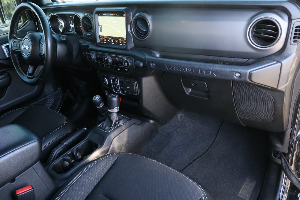 Used 2021 Jeep Wrangler Unlimited Sport AWD/4WD image 30