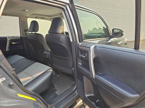 Used 2024 Toyota 4Runner SR5 Premium w/ TRD Black Wheel Package (TMS) AWD/4WD image 15