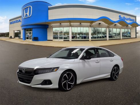 Used 2022 Honda Accord Sport image 4