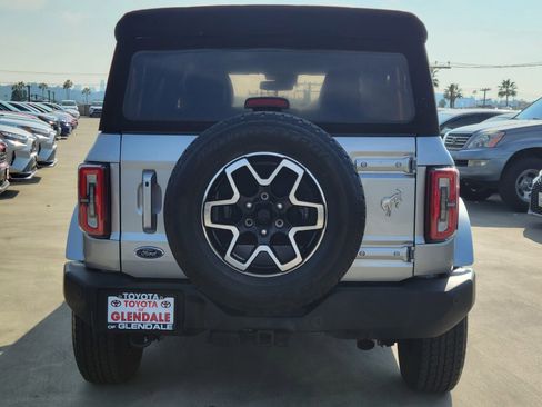 Used 2021 Ford Bronco Outer Banks image 6