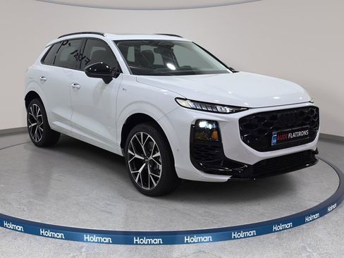 New 2026 Audi Q3 quattro 2.0T image 3