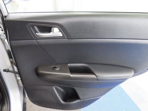 Used 2017 Kia Sportage EX AWD/4WD image 31