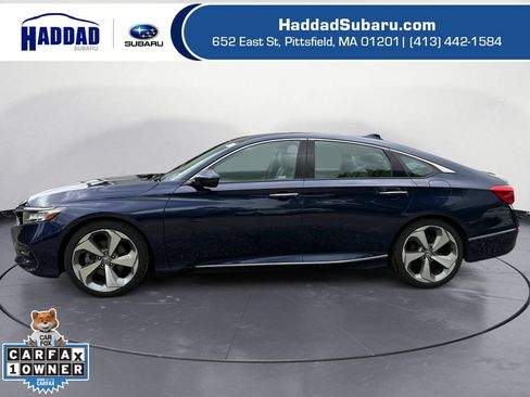 Used 2018 Honda Accord Touring image 2
