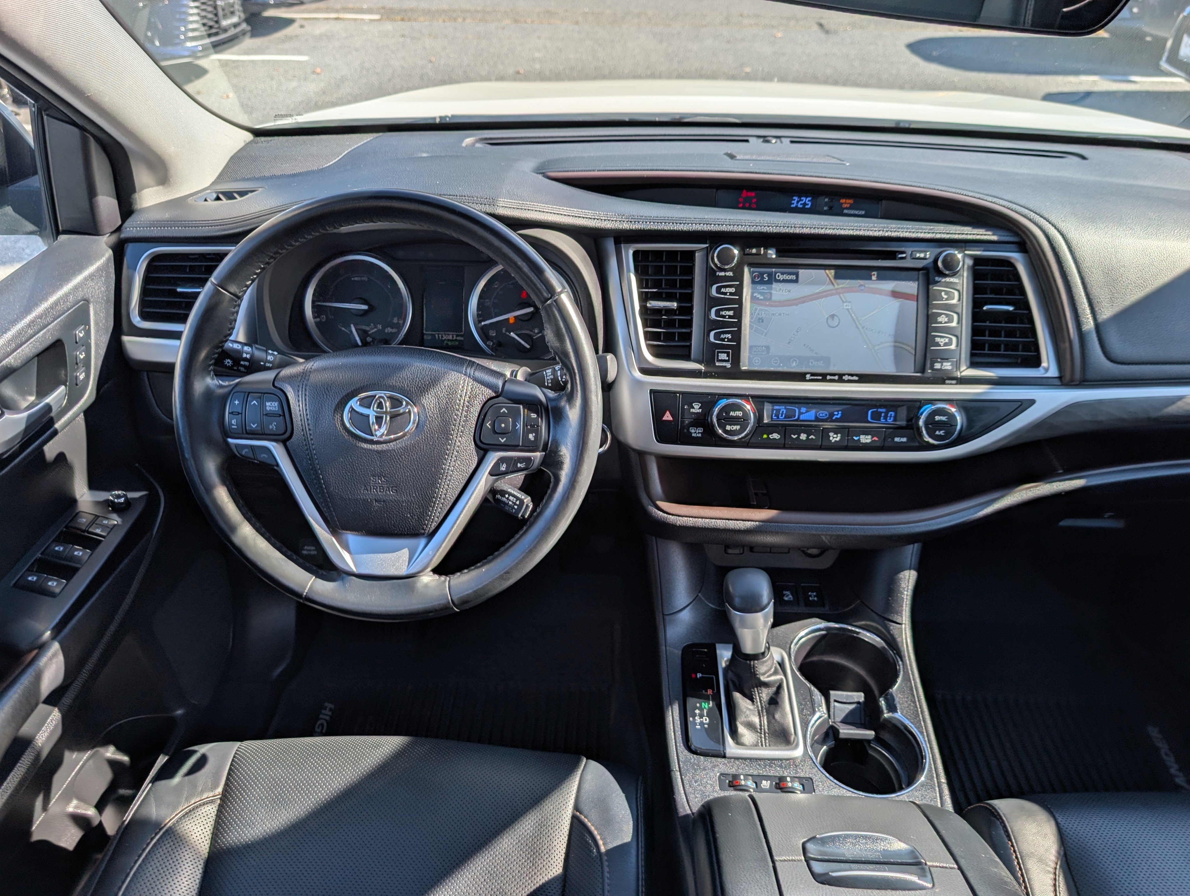 Used 2017 Toyota Highlander Limited Platinum w/ Carpet Mat Package AWD/4WD image 19