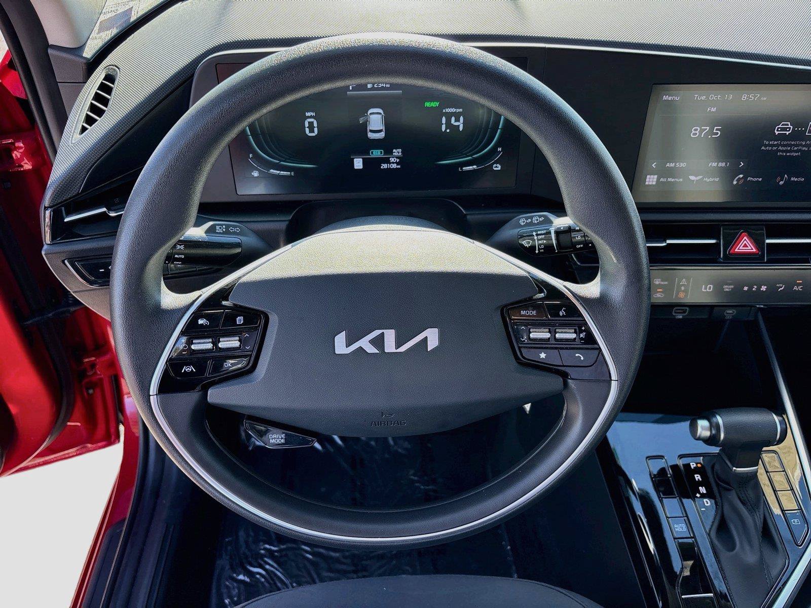 Used 2025 Kia Niro LX FWD image 13