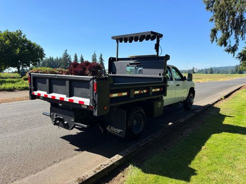 Used 2012 Chevrolet Silverado 3500 W/T RWD image 8
