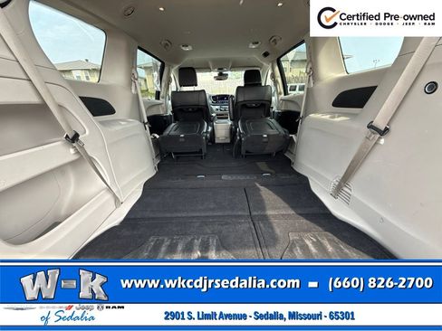 Certified 2023 Chrysler Pacifica Touring-L FWD image 29