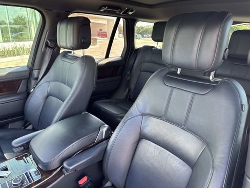 Used 2021 Land Rover Range Rover image 13
